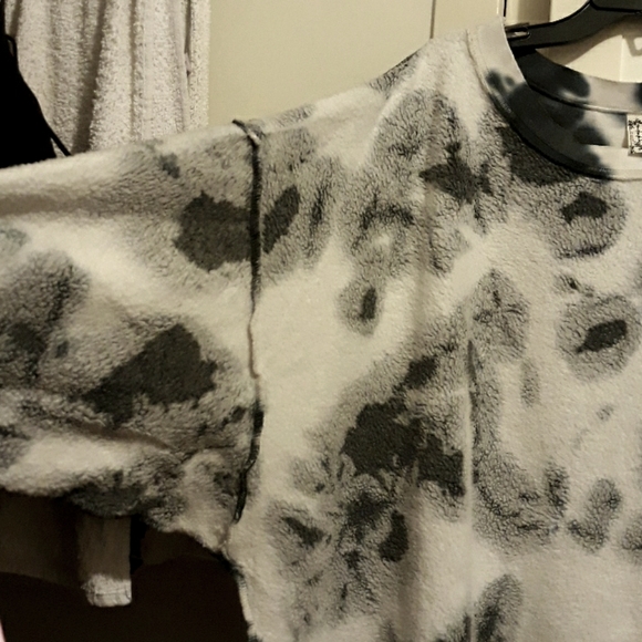 Free People Kelly Tie Dye Sweatshirt & Short Set - Picture 7 of 12